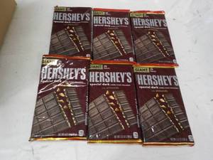 lot 258 image: Hersheys Candy...
