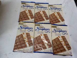 lot 260 image: Hersheys Candy...
