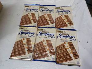 lot 262 image: Hersheys Candy...