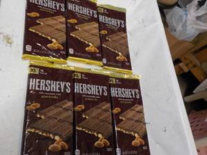 lot 264 image: Hersheys Candy...