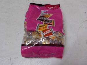 lot 297 image: 2 lb. 3 oz bag Party Miniature Cand...
