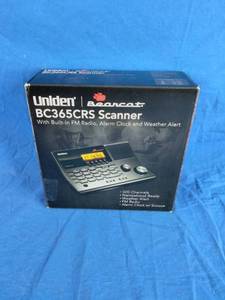 lot 106 image: Uniden 500-Channnel Analog Desktop Scanner