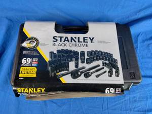 lot 110 image: Stanley 69-Pc. Black Chrome-Plated Socket Set