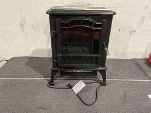 lot 125 image: Mainstays 2-Setting 3D Electric Stove Heater with Life-like Flame
