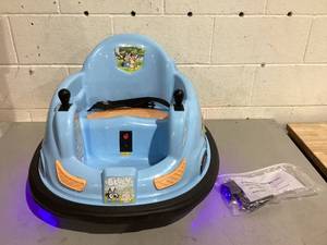 lot 486 image: Bluey by Flybar, 6V Bumper Car Ride on Toy for Children
