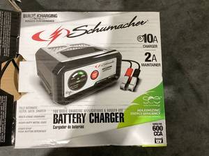 lot 624 image: Schumacher SC1282 10-Amp 12V Fully Automatic Battery Charger and Maintainer