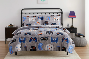 lot 163 image: 7PCS Full Size Your Zone Glow-in-the-Dark Gamer Bed-in-a-Bag Coordinating Bedding Set