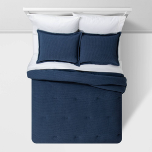 lot 402 image: King Size Better Homes and Garden Washed Waffle Weave Comforter Set