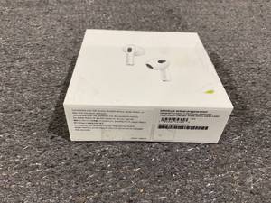 lot 149 image: Apple AirPods (3rd Generation)