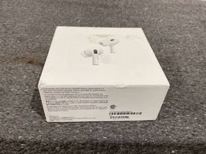 lot 157 image: Apple AirPods Pro 2