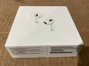 lot 266 image: Apple AirPods (3rd Generation)
