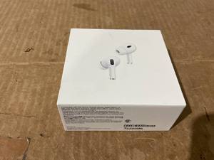 lot 272 image: Apple AirPods Pro 2