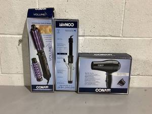 lot 534 image: Lot of 3 Miscenalleous Conair Hair Accessories