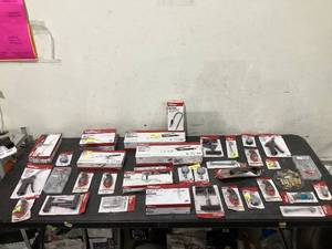 lot 645 image: LOT OF Miscellaneous Hyper Tough Tools