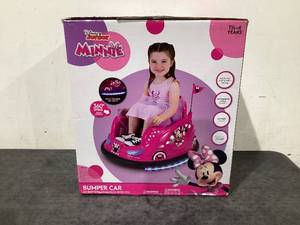 lot 673 image: Disneys Minnie Mouse 6V Bumper Car, Battery Powered Ride on by Flybar, Includes Charger
