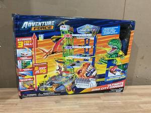 lot 465 image: Adventure Force Ultimate Dino City Garage, Die-Cast Vehicle Playset, Multi-Color