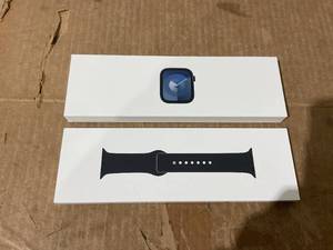 lot 52 image: Apple Watch Series 9 GPS 45mm Smartwatch with Midnight Aluminum Case