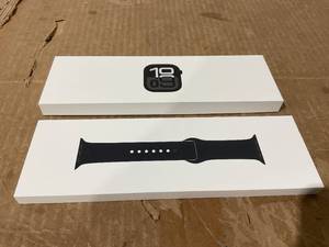 lot 56 image: Apple Watch Series 10 GPS 42mm Smartwatch with Jet Black Aluminium Case