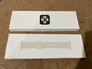 lot 71 image: Apple Watch SE (2nd Gen) GPS 40mm Smartwatch with Starlight Aluminum Case