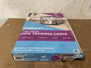 lot 715 image: Vibrant Life Single Door Folding Metal Wire Dog Crate with Divider and Tray