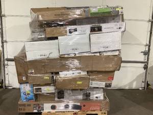 lot 900 image: Wholesale Pallet of Assorted Miscellaneous Items
