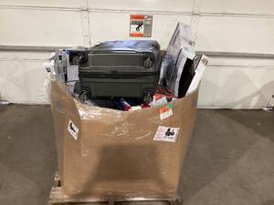 lot 903 image: Wholesale Pallet of Assorted Miscellaneous Items