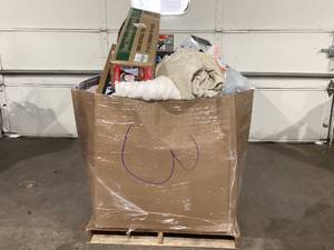 lot 910 image: Wholesale Pallet of Assorted Miscellaneous Items