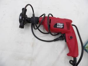 lot 92 image: Tool Shop drill pump
