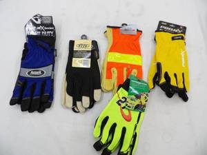 lot 116 image: All Purpose gloves