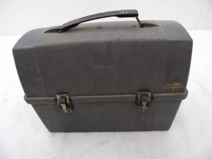lot 129 image: Thermos Lunch box