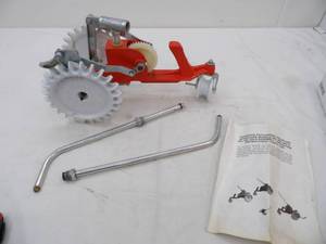 lot 132 image: Thompson traveling sprinkler