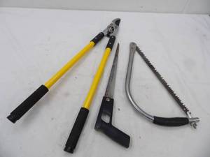 lot 139 image: Saws