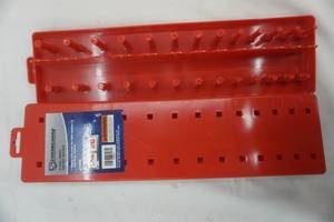 lot 6 image: Strongway socket holders