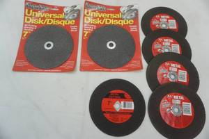 lot 8 image: Universal disks