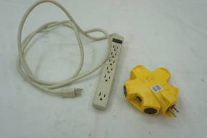 lot 11 image: Power strip , multi plug in