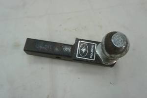 lot 16 image: Polaris hitch