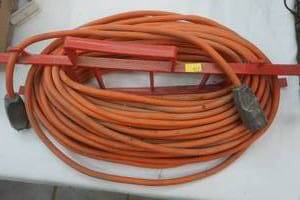 lot 17 image: Extension cord