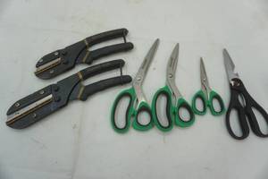lot 43 image: Craftsman Handi cut tools