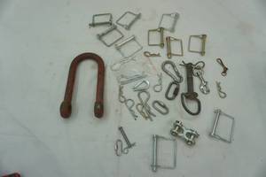 lot 47 image: Hitch pin , wire hitch pins