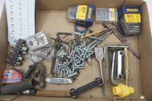 lot 50 image: drill bits
