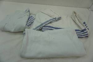 lot 60 image: Drop cloth blankets