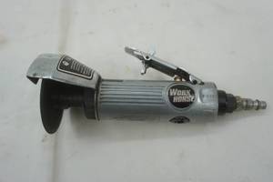 lot 62 image: Workhorse cut off tool