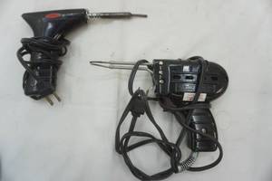 lot 74 image: Fedtro ,Wen soldering irons