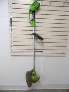 lot 160 image: Greenworks Trimmer