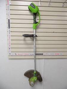 lot 161 image: Greenworks Trimmer