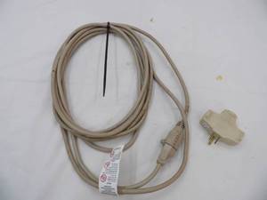lot 169 image: extension cord, multi plug in