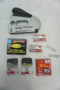 lot 42 image: Black Decker Powershot stapler, staples