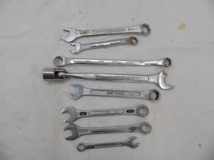 lot 182 image: Wrenches