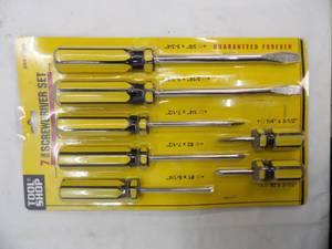 lot 204 image: Tool Shop screwdriver set