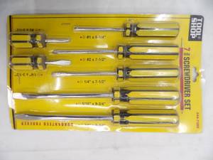 lot 205 image: Tool Shop screwdriver set
